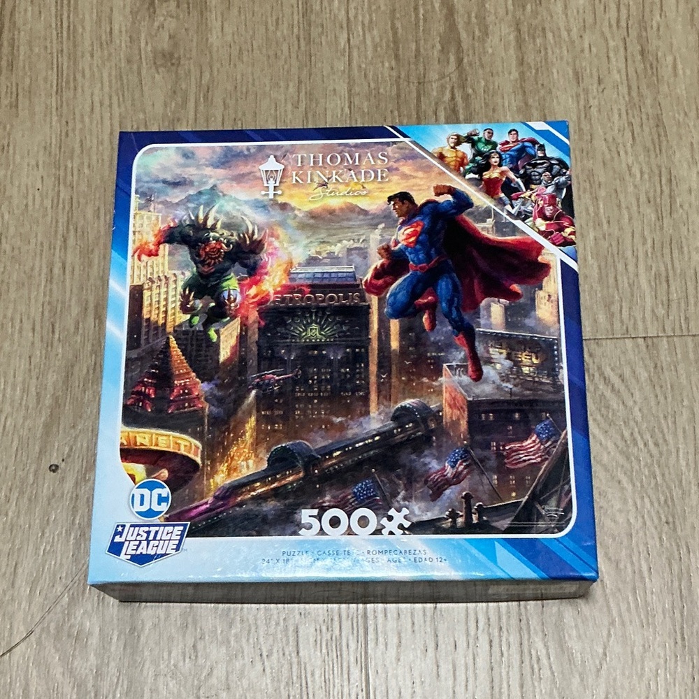 Thomas Kinkade Justice League 500-Piece Puzzle - Blue and Red